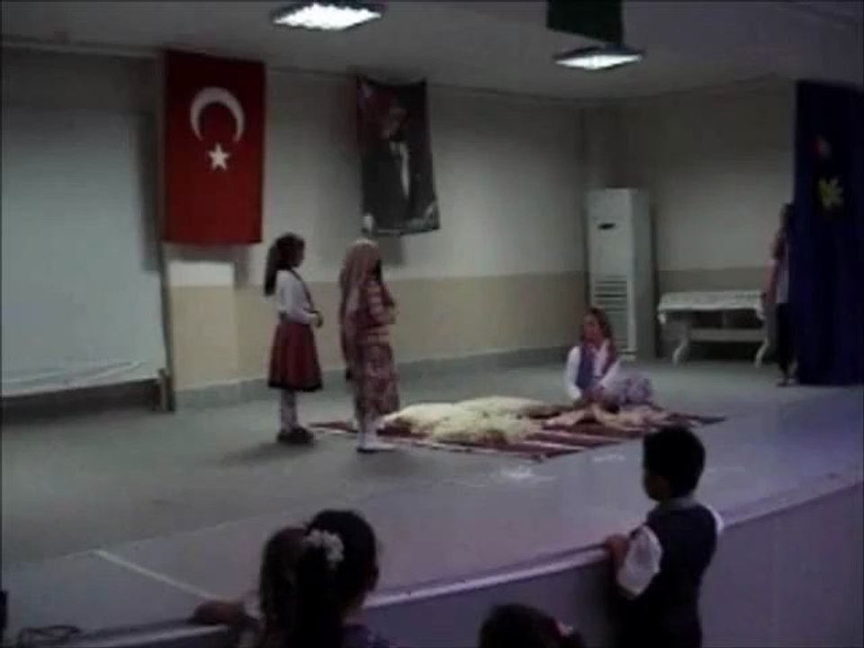 17 Taşova Yeşilırmak İlkokulu 2013 Okuma Bayramı