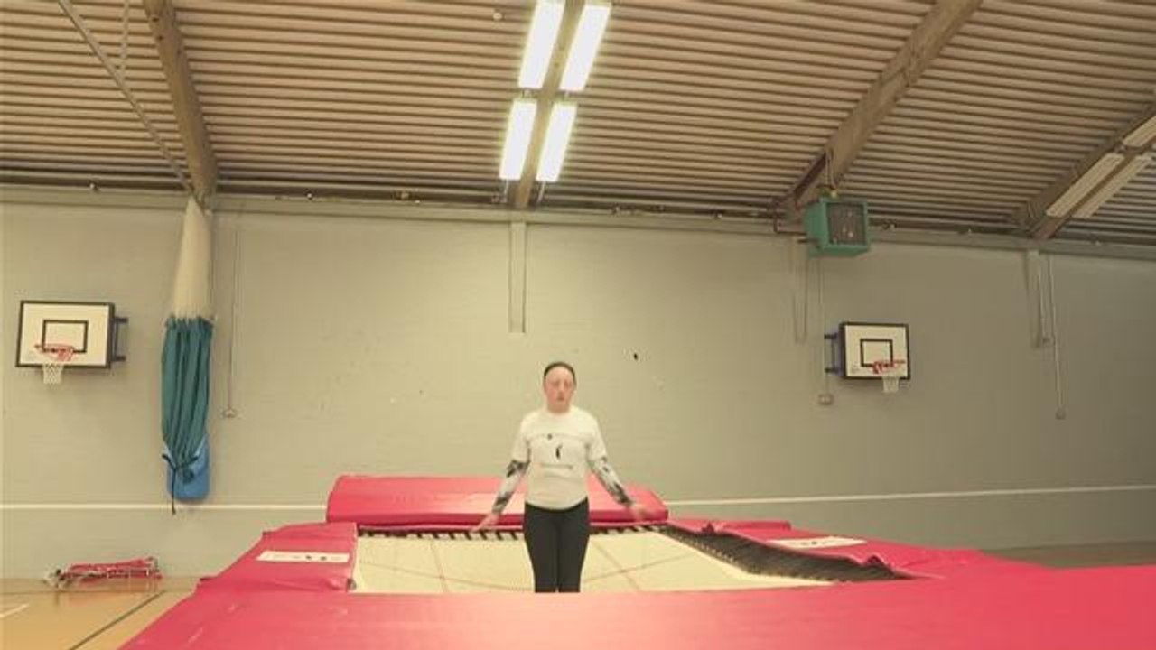 How To Do A Basic Trampolining Turn