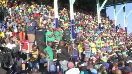 Operários de mina protestam na África do Sul