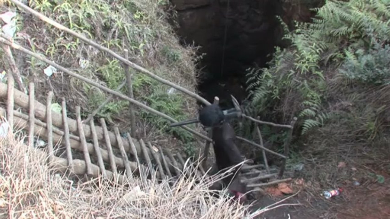 Kinder schuften in Indiens Kohlegruben