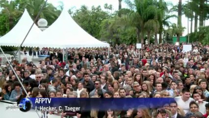 Kidman, Biel and Dunst on Cannes red carpet