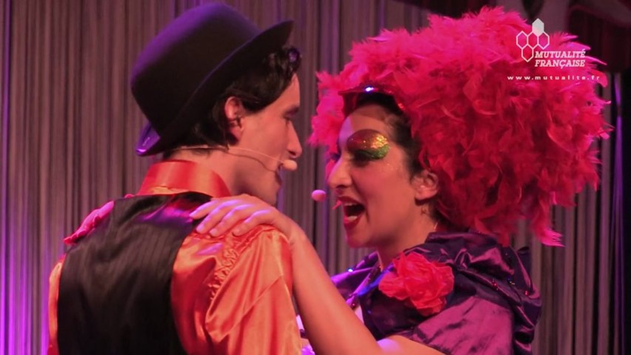 Show chaud club : un cabaret pour parler de sexualité aux jeunes