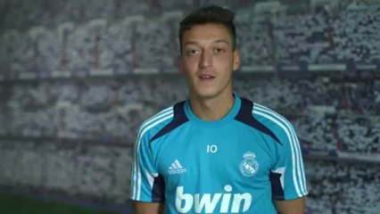 Mesut Ozil Modric Mourinho supports Michael Essien Game of Hope - Real Madrid