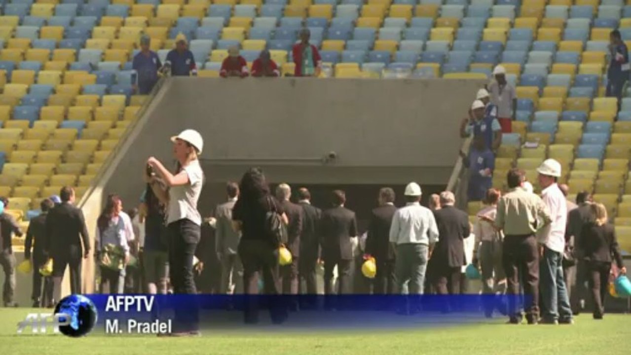 Brésil: Jérôme Valcke visite le Maracana à Rio