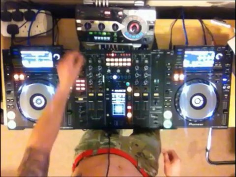 JOSH VAN RIEL - CDJ 2000 ELECTRO HOUSE MIX