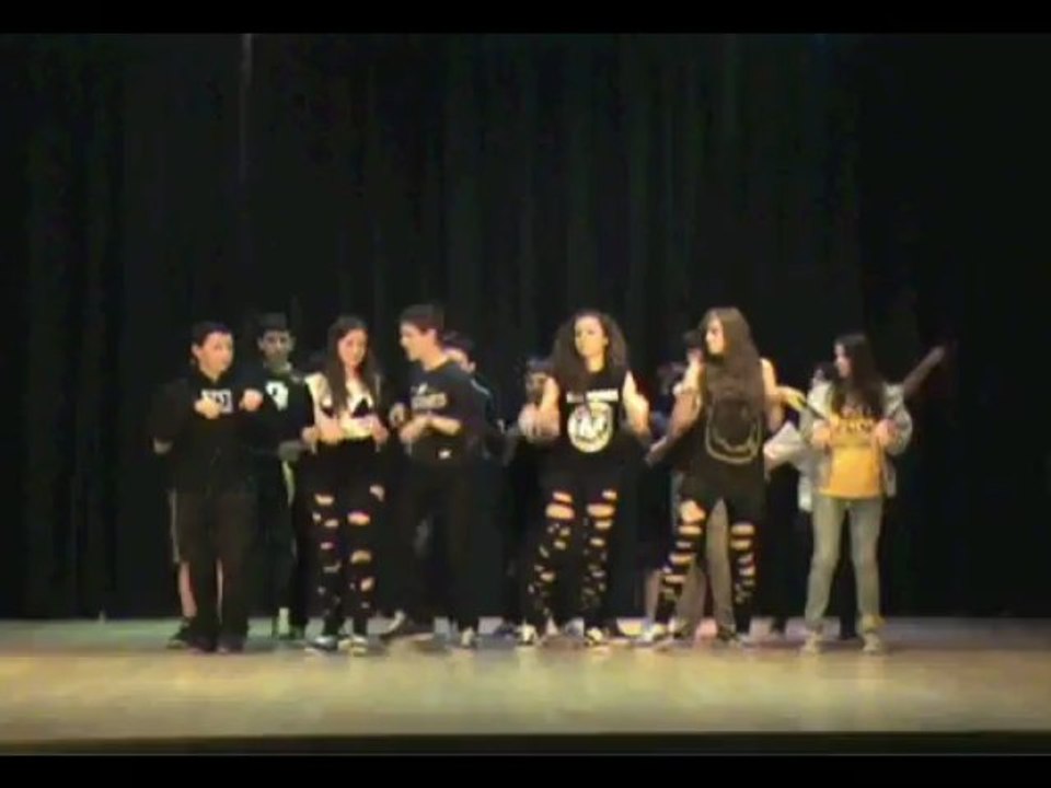 Fiestas La Salle Burgos 2013 - Tienes Talento 2º ESO-B