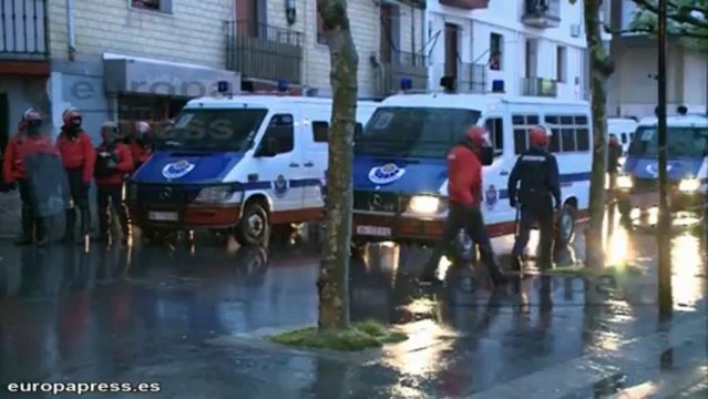 Entorpecen la detención de una colaborada de ETA