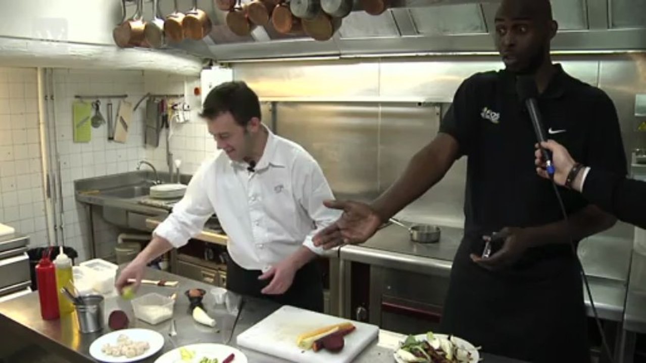 Sébastien Richard reçoit Mamadou Dia dans ses cuisines