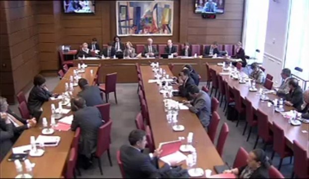 JF Lamour interroge Nicole Bricq