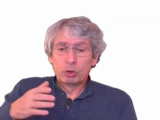 Vidéo : Quand et comment donner des protéines animales à Bébé ?