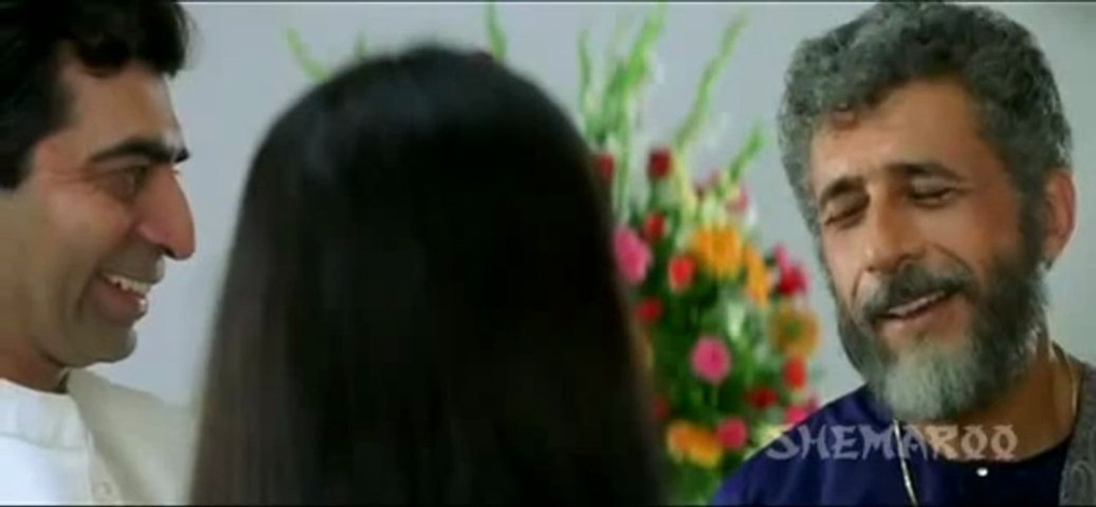 Mahajir define Naseeruddin Shah