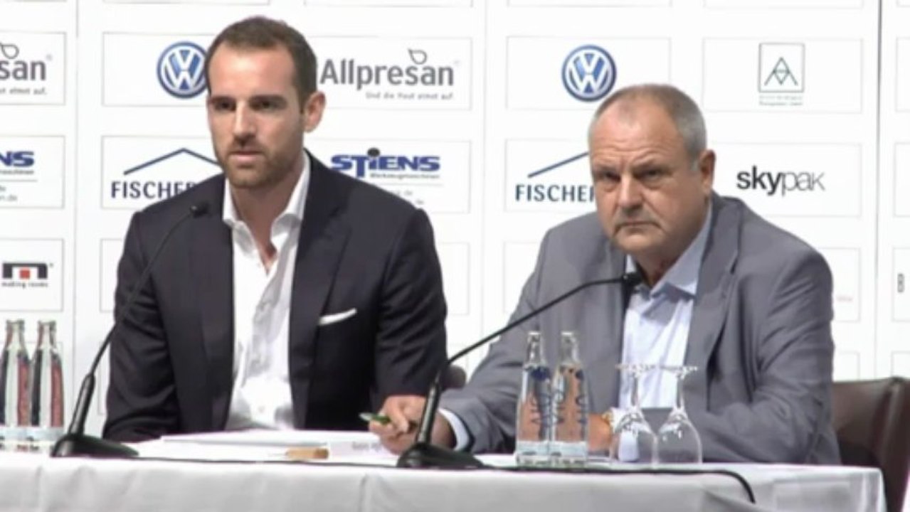 Metzelder hängt die Fußballschule an den Nagel