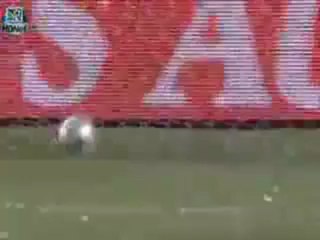 David Becham LA Galaxy Half way line goal