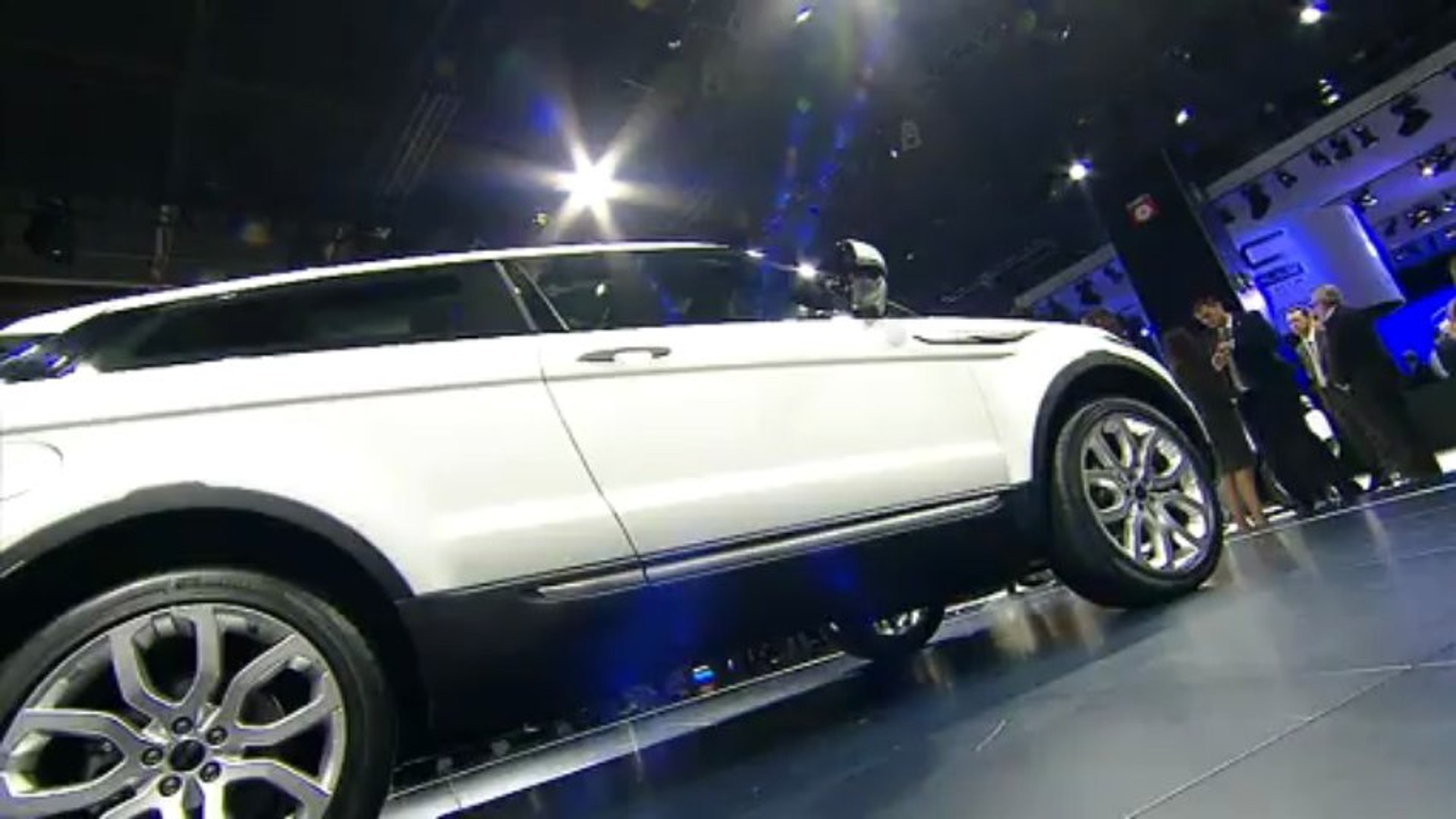 Land Rover Range Rover Evoque en direct du Mondial de Paris 2010 - Vidéo  Dailymotion