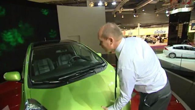 Honda Jazz Hybrid en direct du Mondial de Paris 2010