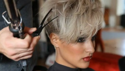 Collection Gravité par Pascal Thénard, coiffeur - Vidéo Dailymotion