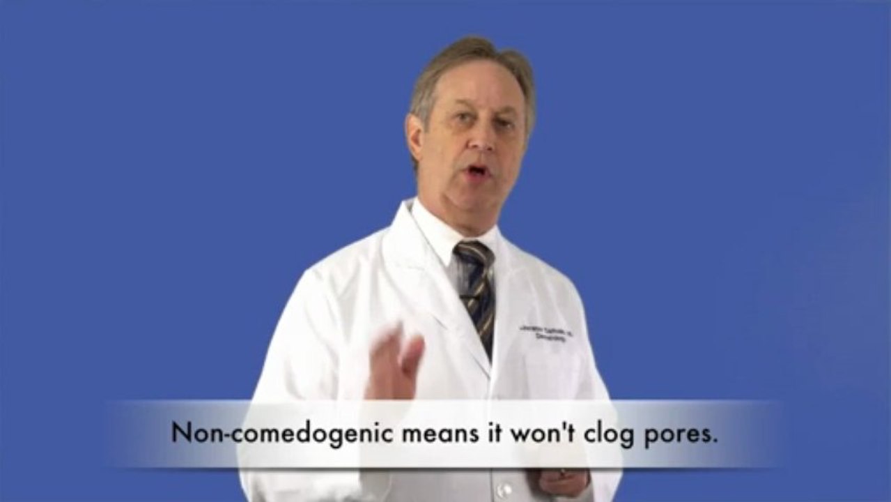 How to Treat Acne: Can I Use My Moisturizer if I'm Trying to Get Rid of Acne?