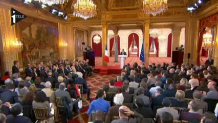 Hollande lance l'offensive