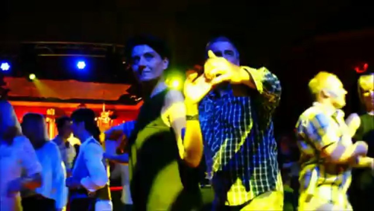 Tanz Anfang Mai in den MAI , 2013