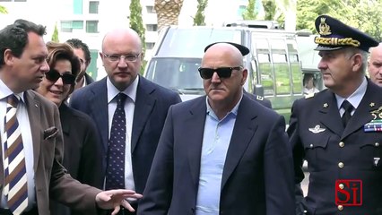 Napoli - Uil, Angeletti al governo: "E' ora di agire" (16.05.13)