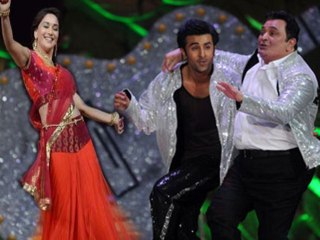 Ranbir Kapoor Rishi Kapoor Crazy For Madhuri s Ghagra