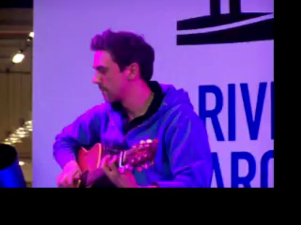 Alizée LIVE "je veux bien" showcase Bordeaux