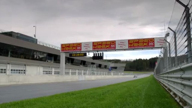 Mercedes E 63 AMG, les vocalises du V8