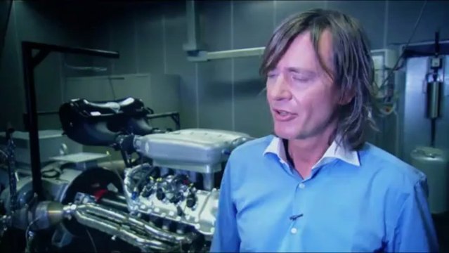 Lotus Esprit, développement du nouveau V8