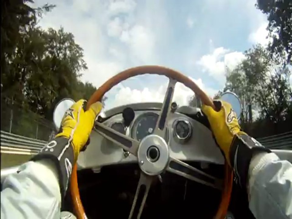 Nico Rosberg et Michael Schumacher au volant des Mercedes W196