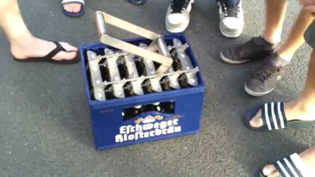 Крутая немецкая открывашка для пива! / German Multi Beer Bottle Opener