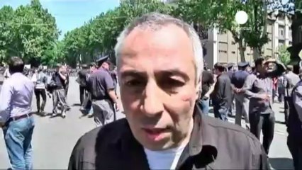 Frustrada marcha gay en Tiflis en el Día Internacional...