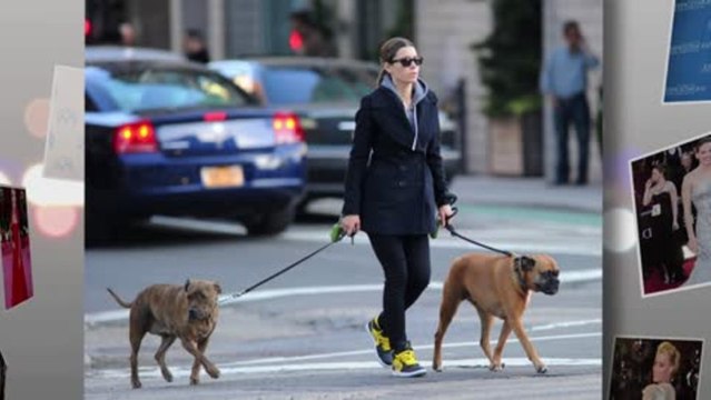 Celebs Bring Chic Style to the Streets