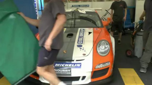 LES W-D.D. MICHOU NEWS - 17 MAI 2013 - G.P. AUTO MODERNE DE PAU : AU STADE PH. TISSIER LES ECURIES DE COURSES PREPARENT LES BOLIDES.