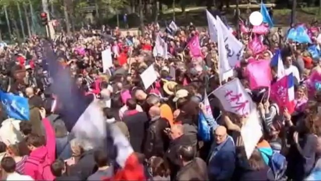 Francia: matrimonio omosessuale è legge