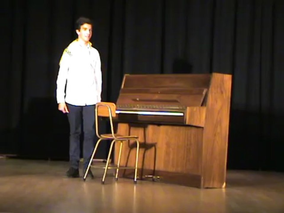 Fiestas La Salle Burgos 2013 - Tienes Talento César