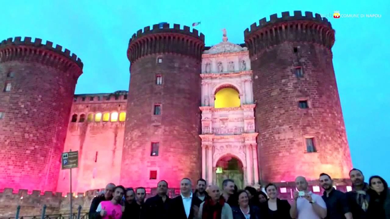 Napoli - Contro l'omofobia il Maschio in rosa (17.05.13)