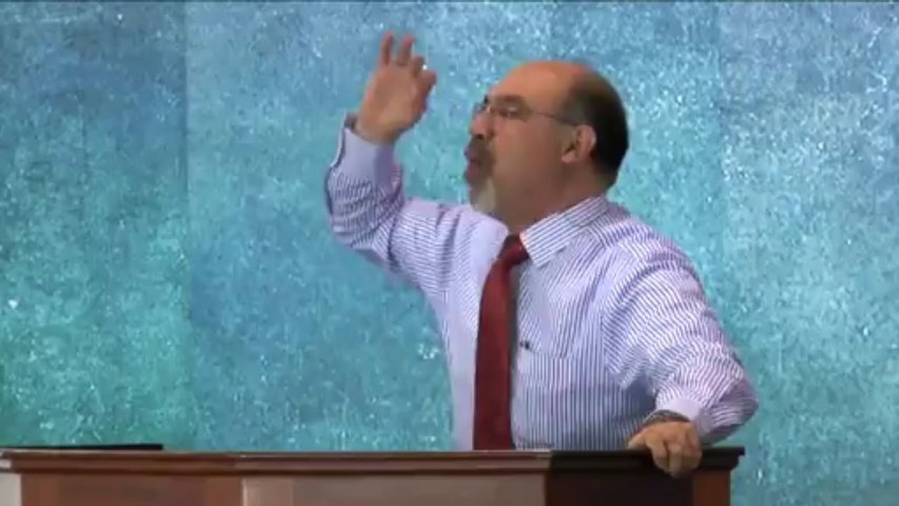 La maldición de la religión sin fruto - Pastor Sugel Michelén