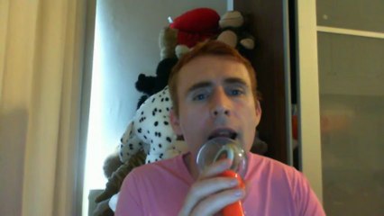 Wiwi égratigne "number one song in heaven" des Sparks