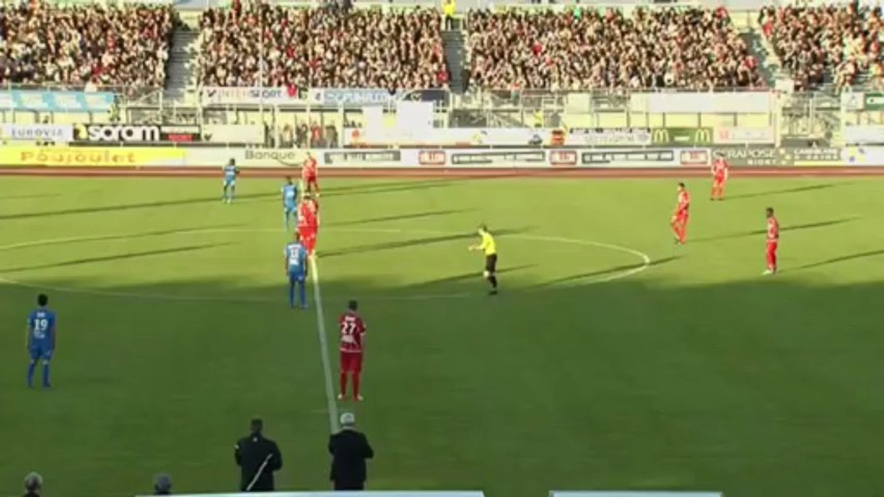 Chamois Niortais (NIORT) - Nîmes Olympique (NIMES) Le résumé du match (37ème journée) - saison 2012/2013