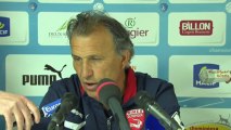 Conférence de presse Chamois Niortais - Nîmes Olympique : Pascal GASTIEN (NIORT) - Victor ZVUNKA (NIMES) - saison 2012/2013