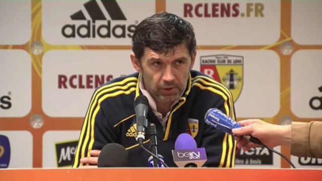 Conférence de presse RC Lens - FC Istres : Eric SIKORA (RCL) - José PASQUALETTI (FCIOP) - saison 2012/2013