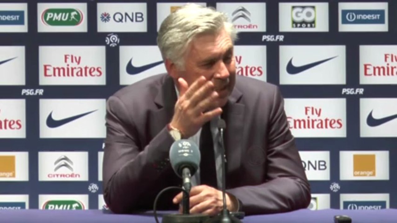 Ancelotti blague sur Ibra