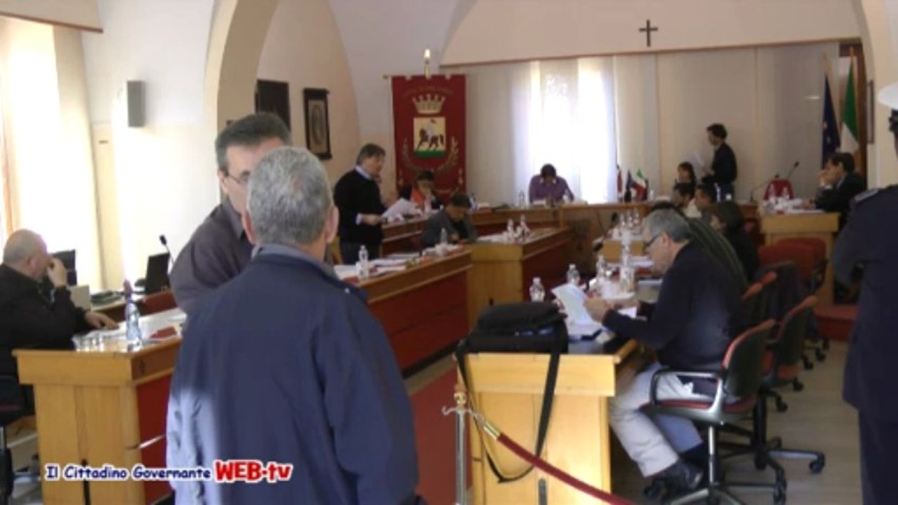 Consiglio comunale 13 maggio 2013 Punto 6 mozione debiti scuola zona orti intervento Arboretti