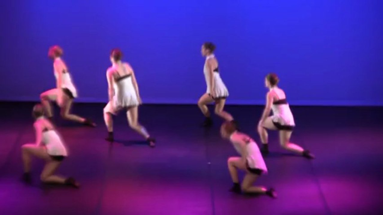 I dance for you, Leo