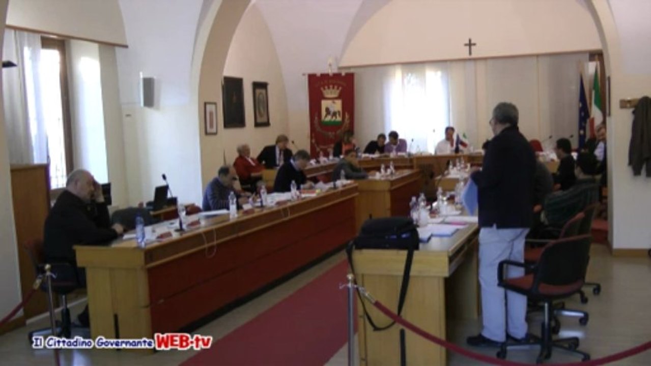 Consiglio comunale 13 maggio 2013 Punto 6 mozione debiti scuola zona orti replica Francioni