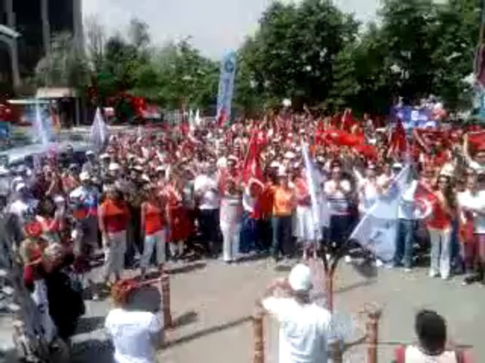 THY GREVİNDE 19 MAYIS COŞKUSU..