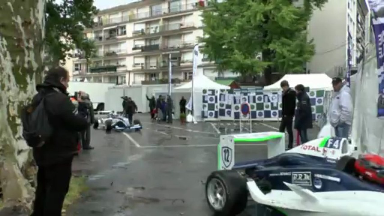 LES W-D.D. MICHOU NEWS - 18 MAI 2013 - AU STADE TISSIER AU COEUR DES COURSES DU G.P. AUTO DE PAU.