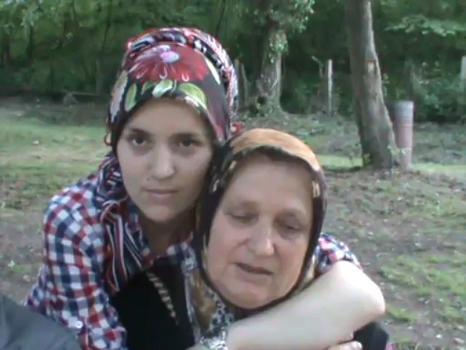 TUFAN ve TÖNEN AİLESİ PİKNİKTE KLİP