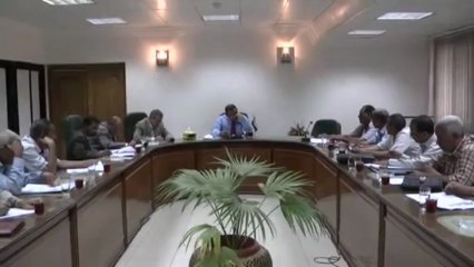 اجتماع محافظ سوهاج مع مديري المشروعات الانتاجية الخاصة