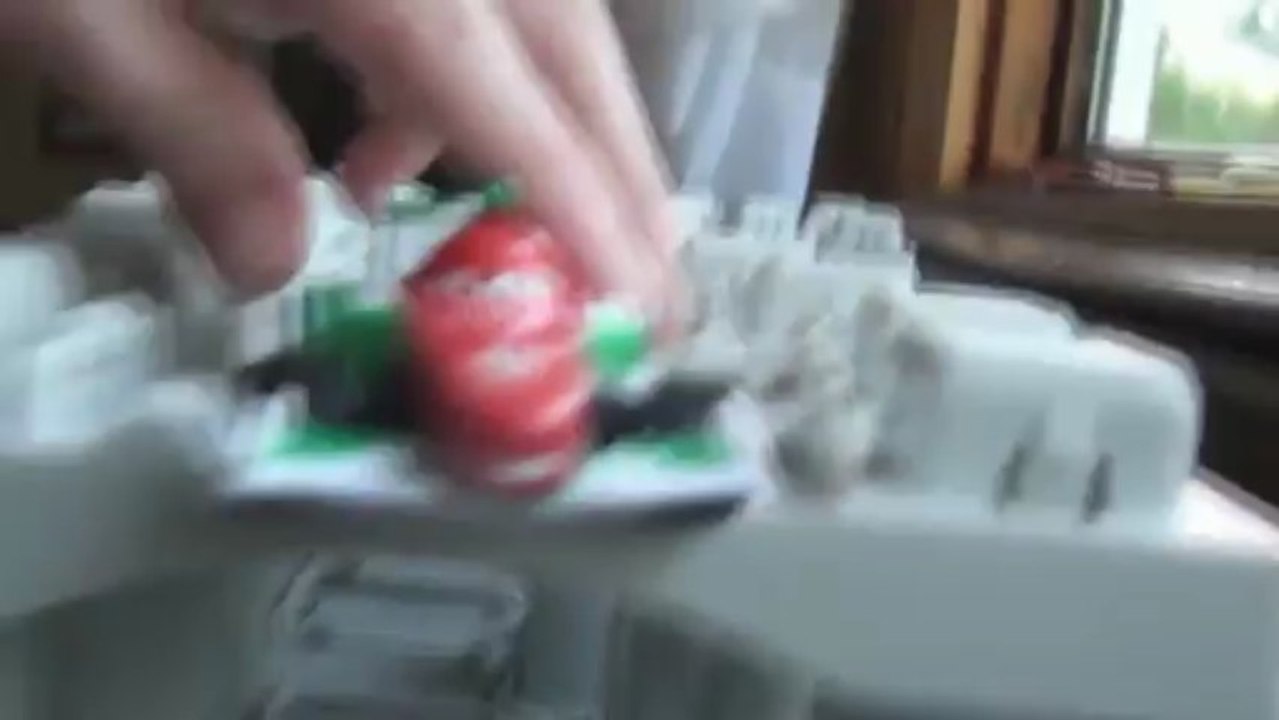 Pixar Cars2 , Lightning McQueen vs Francesco Bernoulli Race 2, a great retro race...an original !!